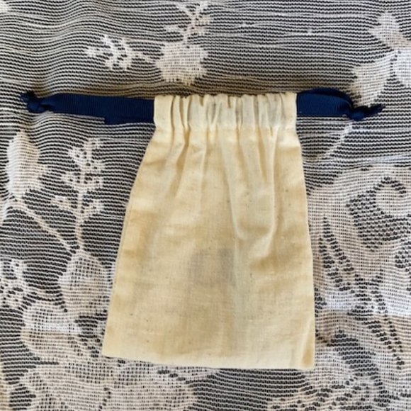 Chloe + Isabel Jewelry Drawstring Pouch w/Love Bird Print - Picture 6 of 12